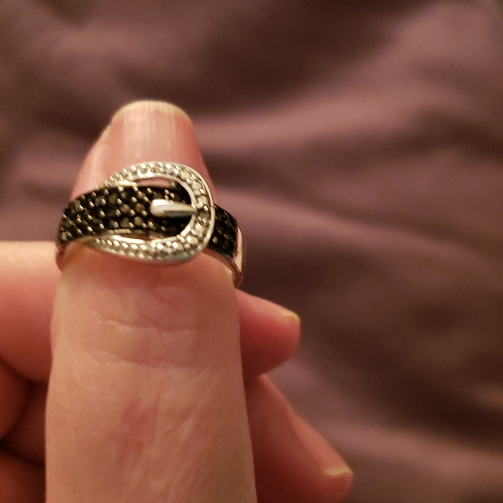 Cute belt ring